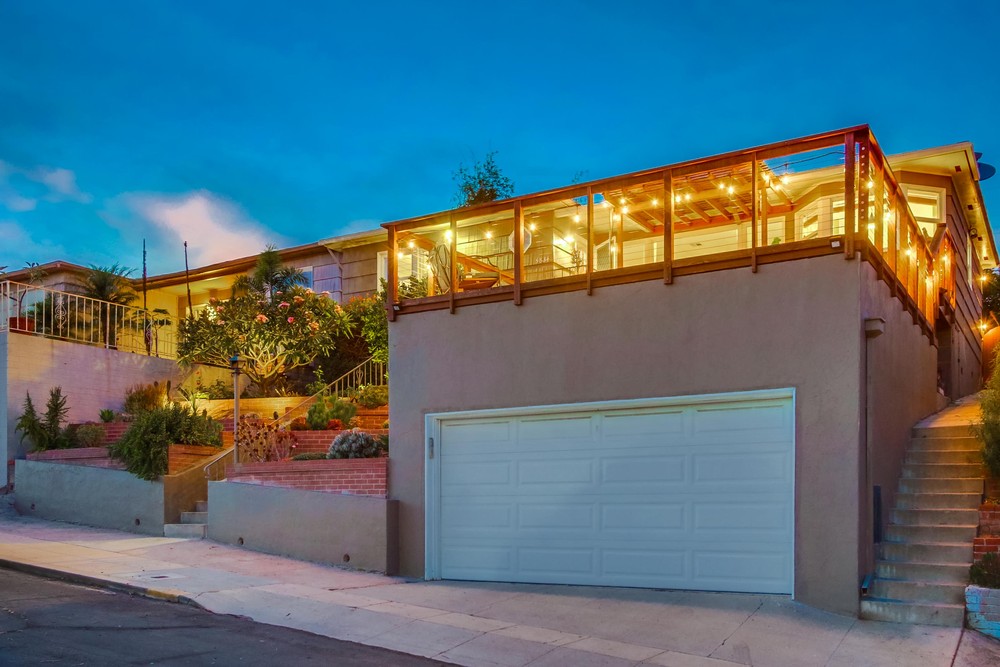 Virtual tour photo 3 of 60 for 5834 Adelaide Ave