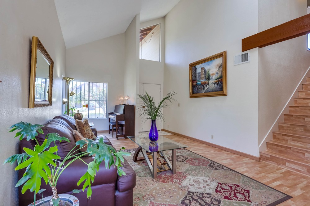 Virtual tour photo 9 of 37 for 584 Parkwood Dr