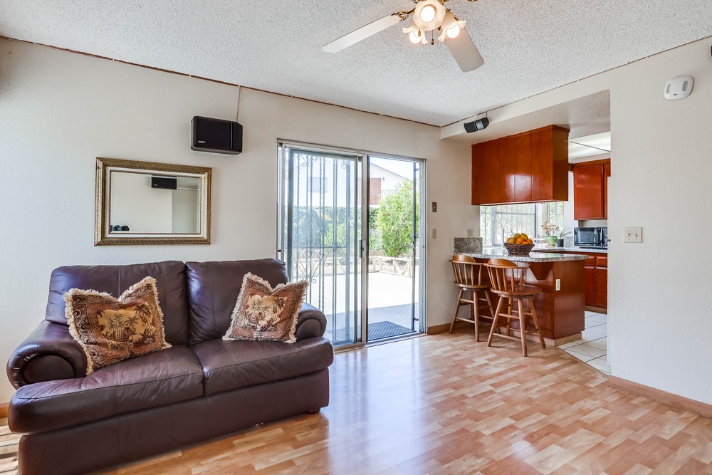 Virtual tour photo 13 of 37 for 584 Parkwood Dr