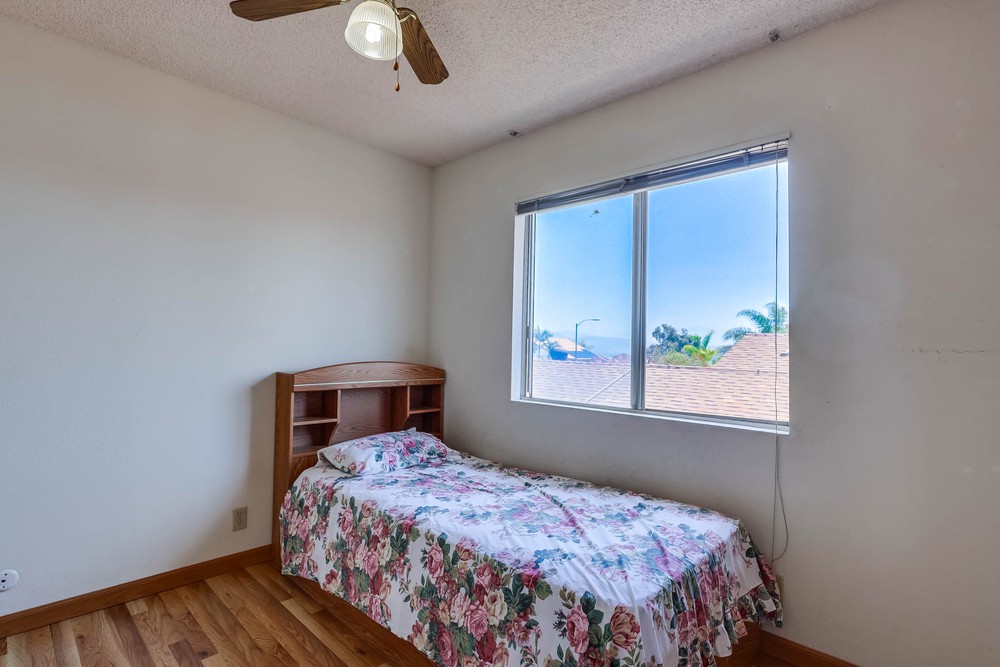 Virtual tour photo 28 of 37 for 584 Parkwood Dr