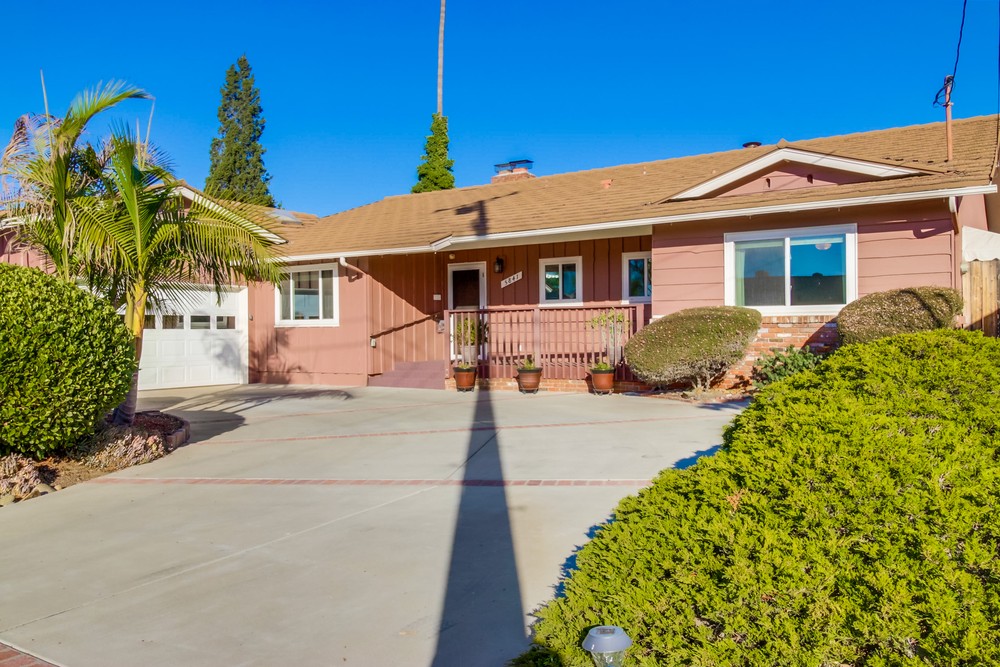 Virtual tour photo 6 of 63 for 5841 Hampton Ct