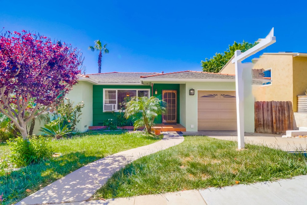 Virtual tour photo 3 of 57 for 5853 Adelaide Ave