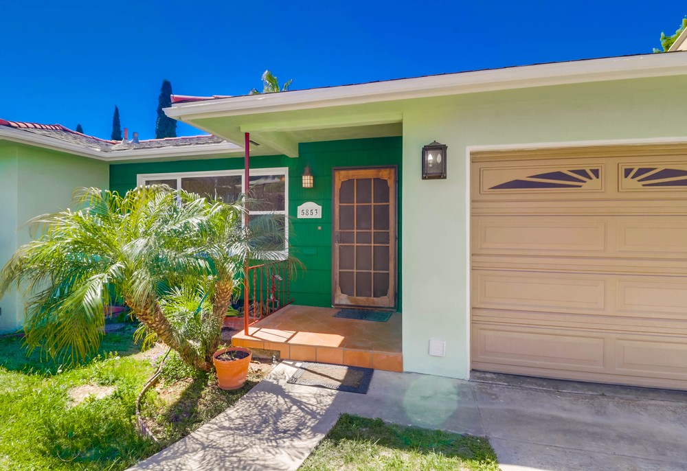Virtual tour photo 6 of 57 for 5853 Adelaide Ave