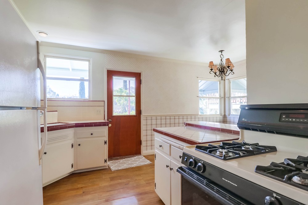 Virtual tour photo 22 of 57 for 5853 Adelaide Ave