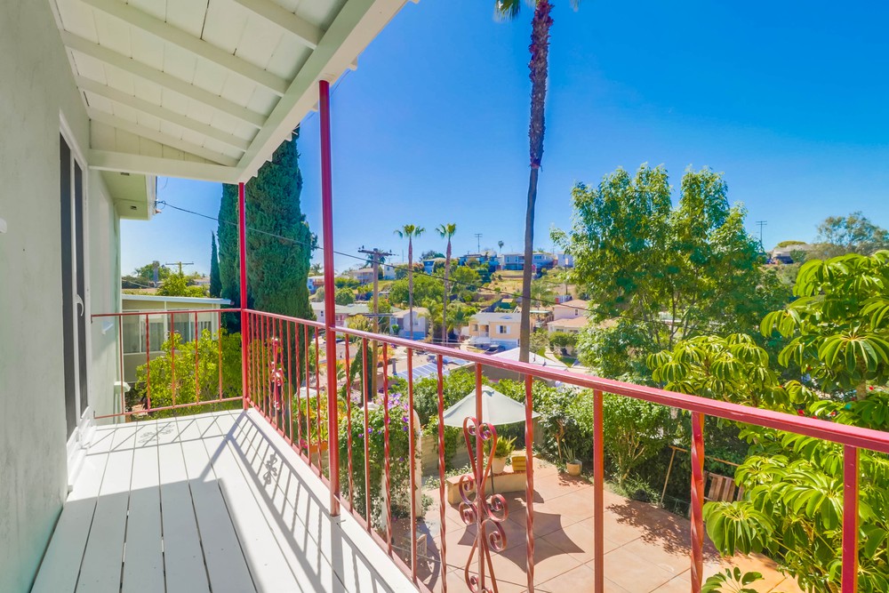 Virtual tour photo 32 of 57 for 5853 Adelaide Ave