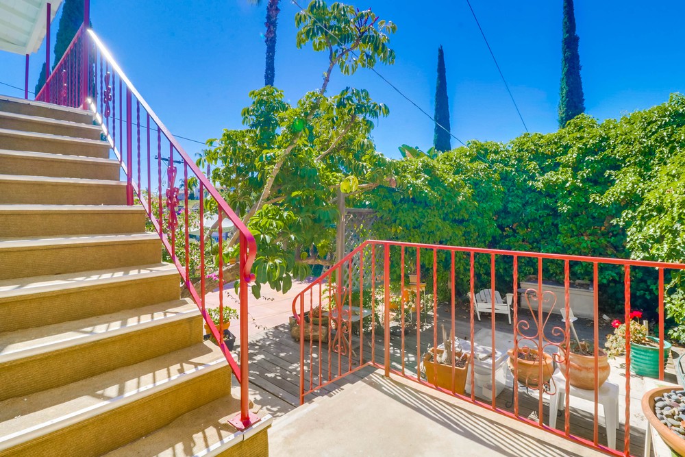 Virtual tour photo 37 of 57 for 5853 Adelaide Ave