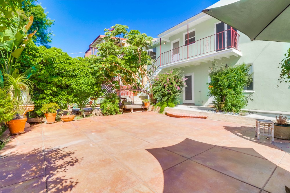 Virtual tour photo 38 of 57 for 5853 Adelaide Ave