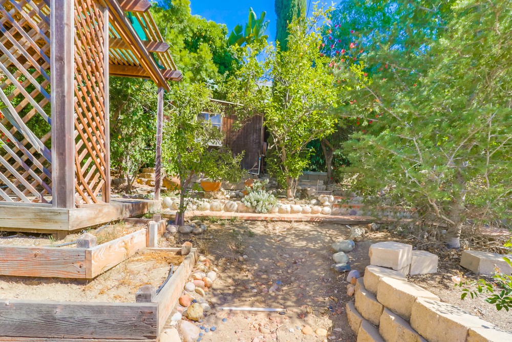 Virtual tour photo 47 of 57 for 5853 Adelaide Ave