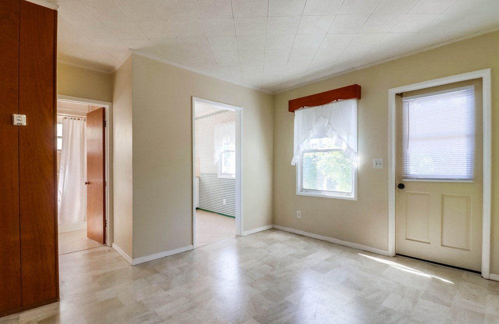 Virtual tour photo 54 of 57 for 5853 Adelaide Ave