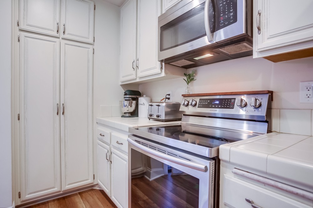 Virtual tour photo 15 of 37 for 5854 Mission Center Rd UNIT C