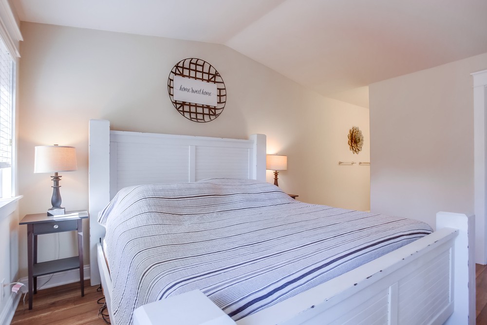 Virtual tour photo 29 of 37 for 5854 Mission Center Rd UNIT C