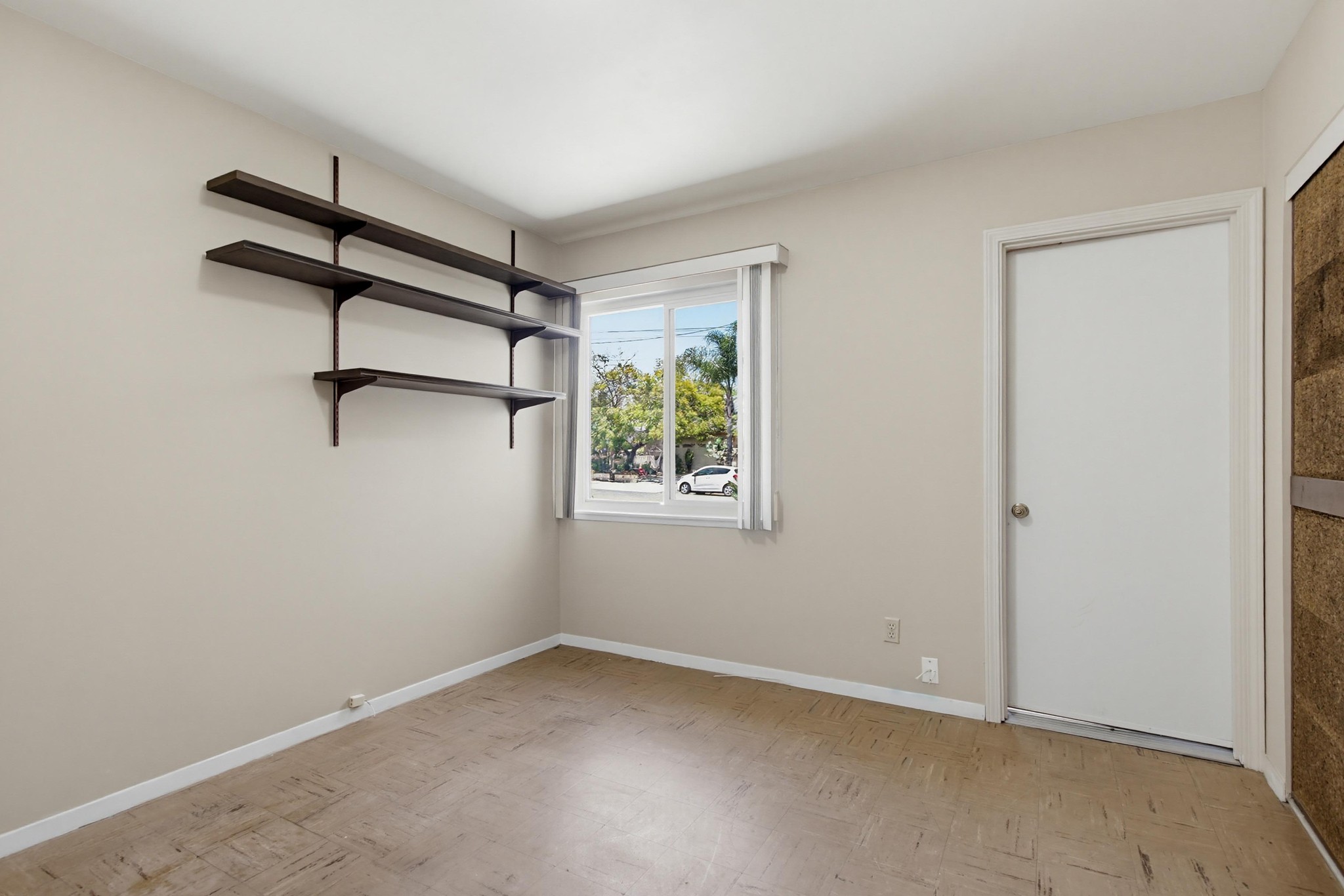 Virtual tour photo 30 of 53 for 5860 Yorkshire Ave