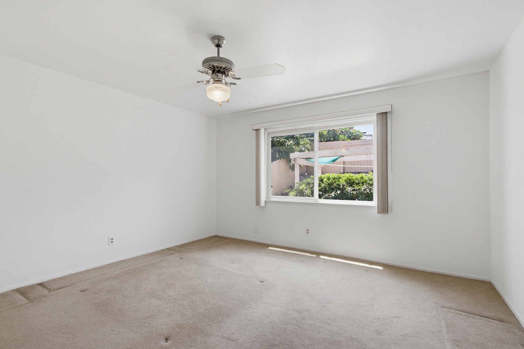 Virtual tour photo 32 of 53 for 5860 Yorkshire Ave