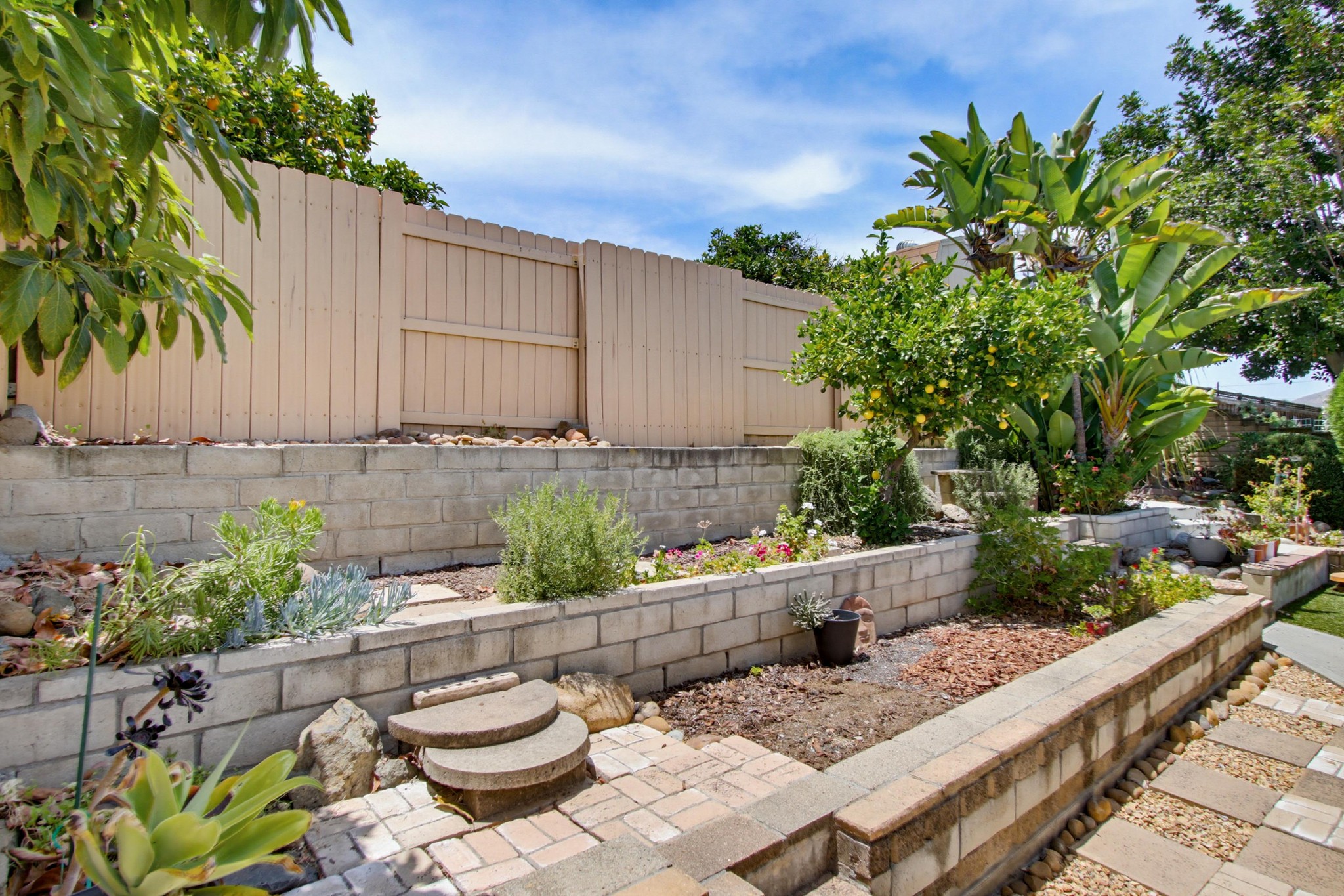 Virtual tour photo 48 of 53 for 5860 Yorkshire Ave