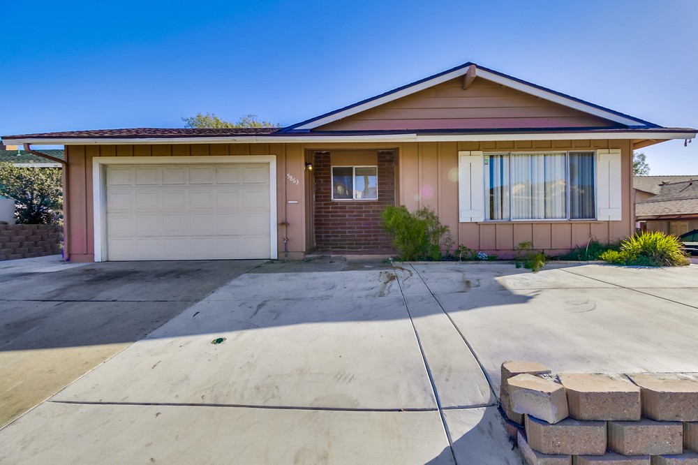 Virtual tour photo 4 of 41 for 5863 Division St