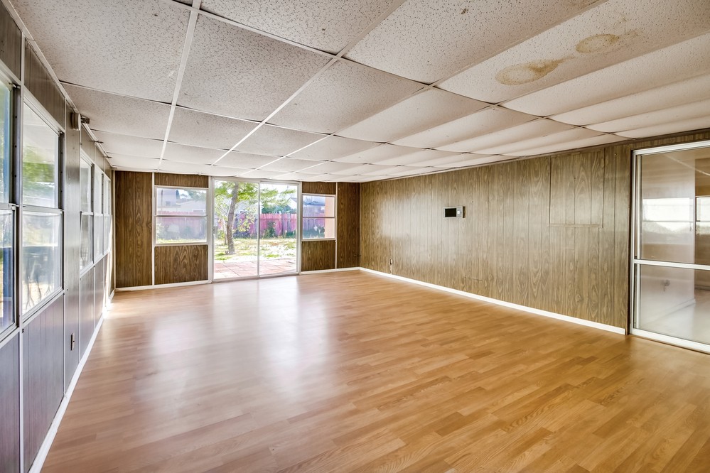 Virtual tour photo 13 of 41 for 5863 Division St