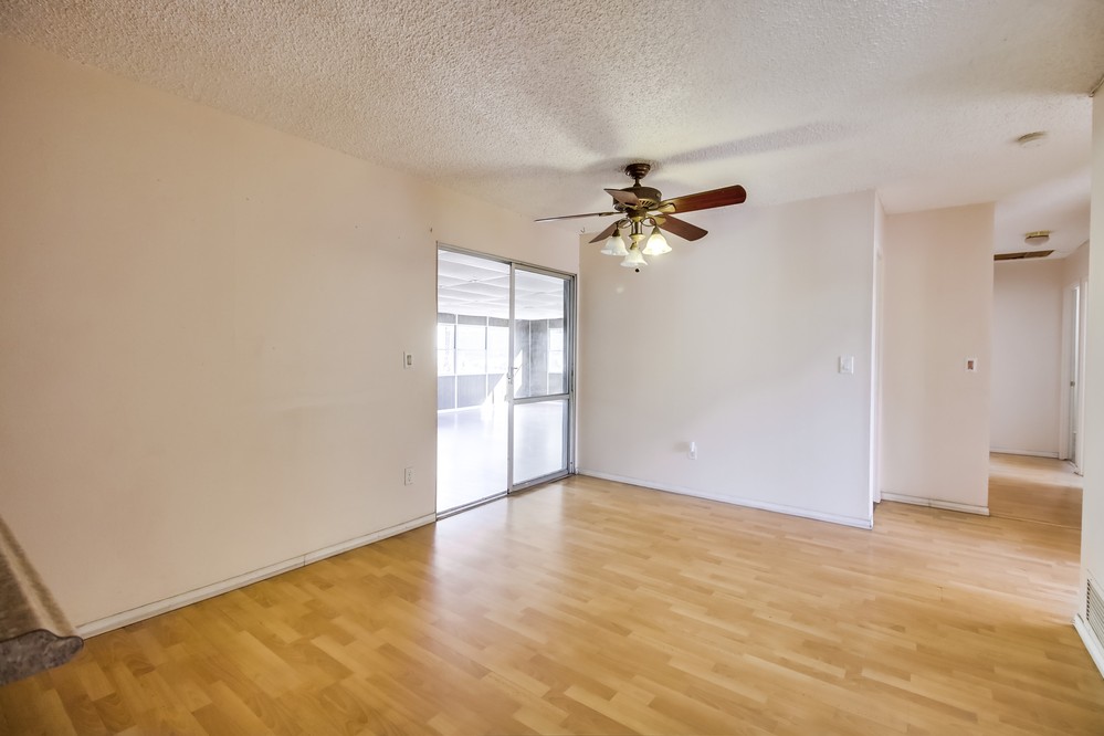 Virtual tour photo 16 of 41 for 5863 Division St