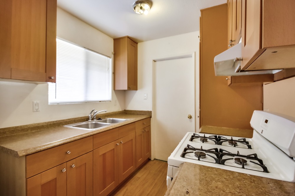 Virtual tour photo 21 of 41 for 5863 Division St