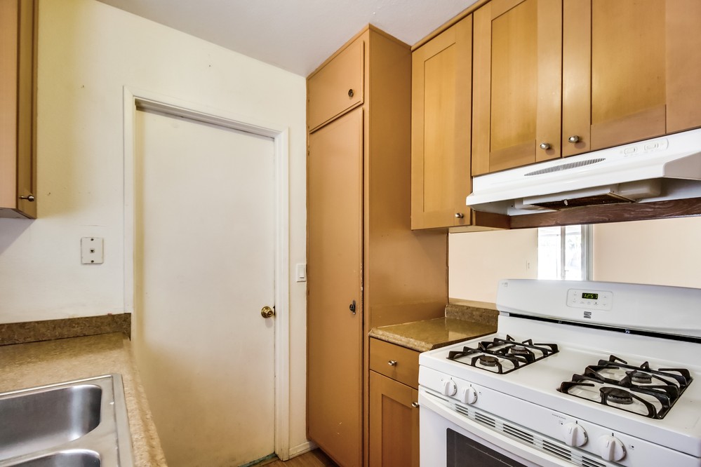 Virtual tour photo 22 of 41 for 5863 Division St