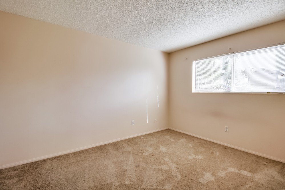 Virtual tour photo 26 of 41 for 5863 Division St