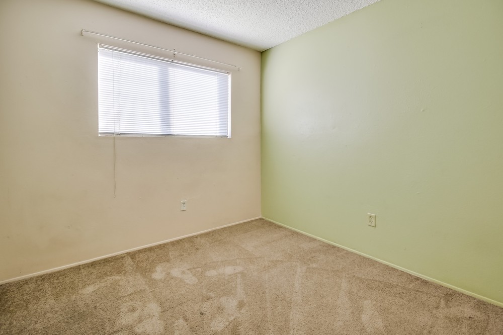 Virtual tour photo 30 of 41 for 5863 Division St