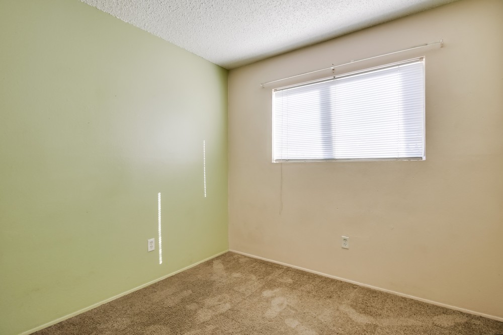 Virtual tour photo 31 of 41 for 5863 Division St