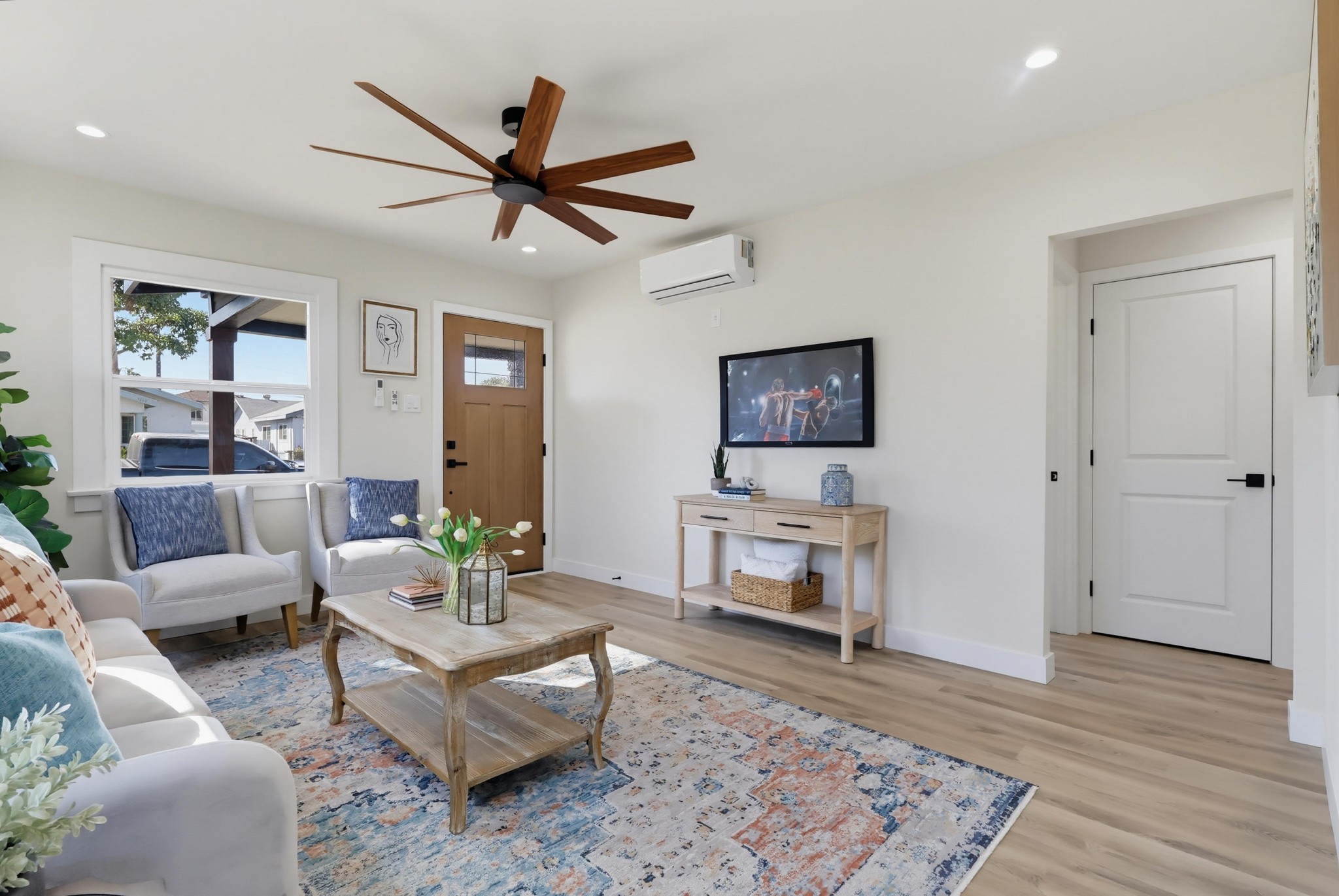 Virtual tour photo 10 of 62 for 5868 Myrtle Ave