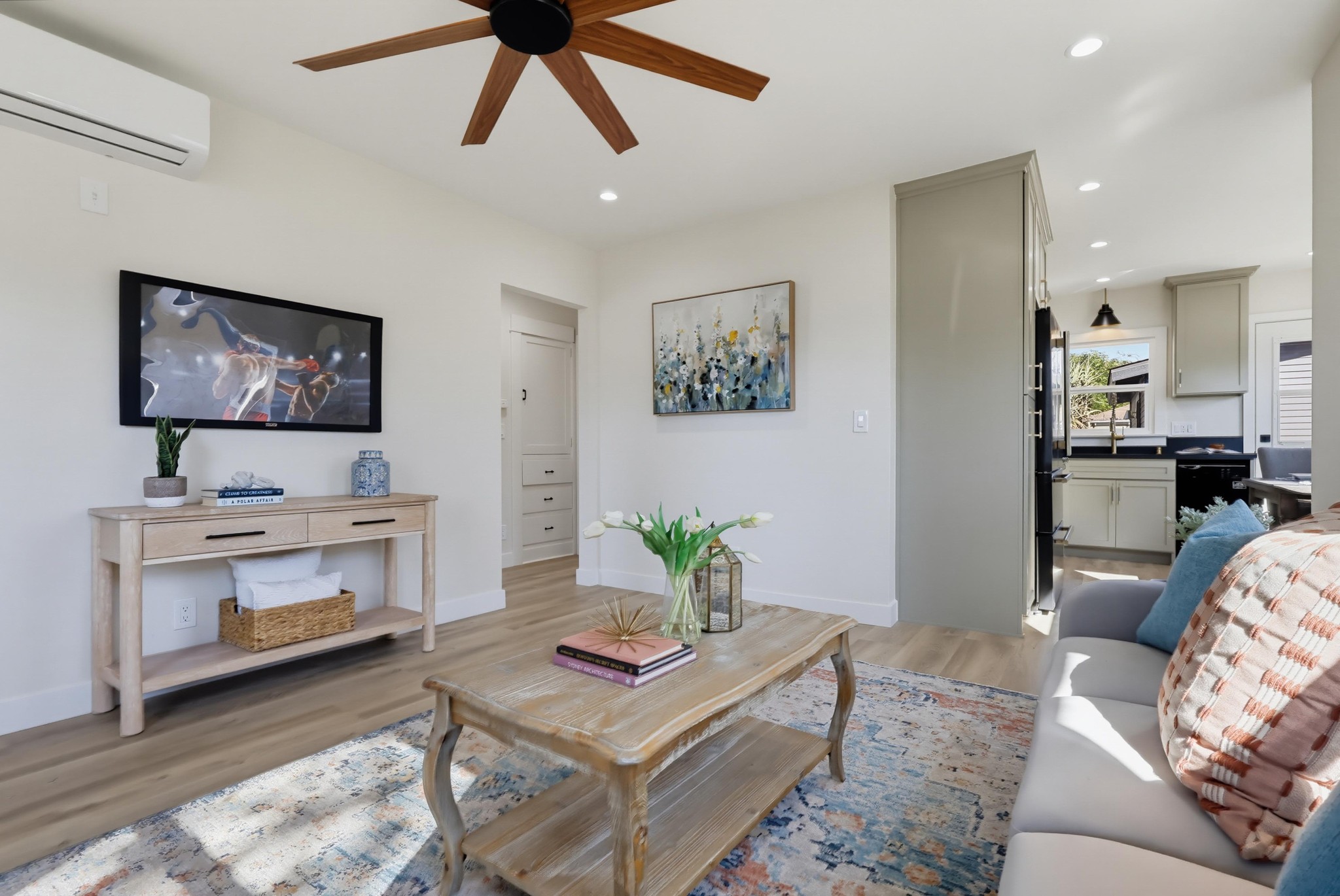 Virtual tour photo 11 of 62 for 5868 Myrtle Ave