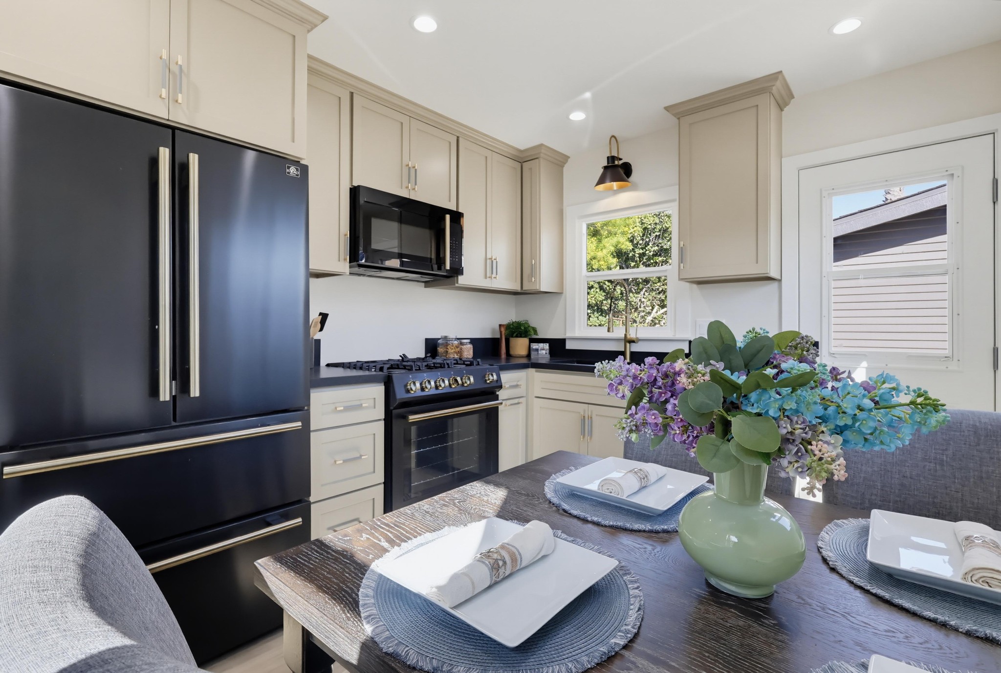 Virtual tour photo 16 of 62 for 5868 Myrtle Ave