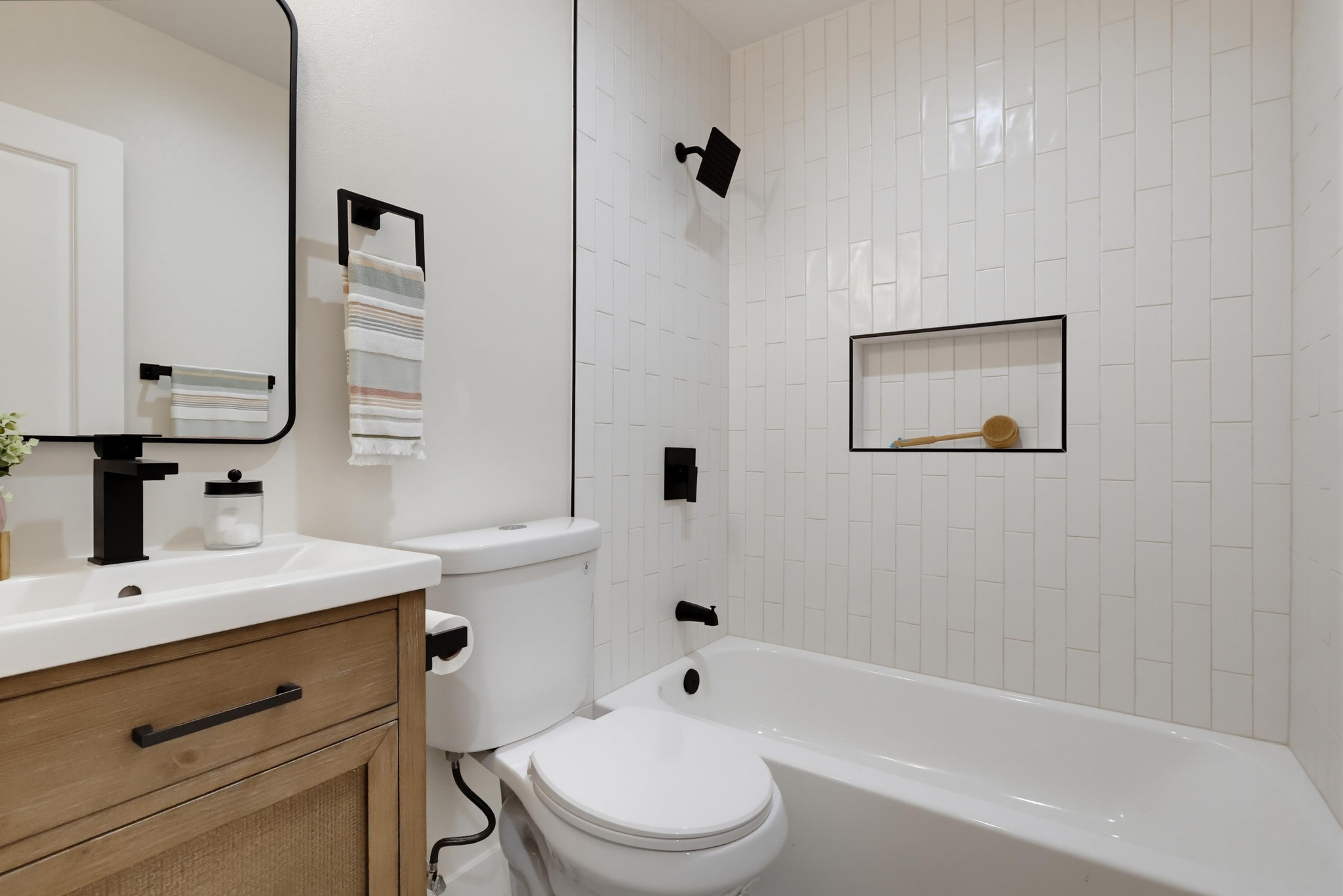 Virtual tour photo 23 of 62 for 5868 Myrtle Ave