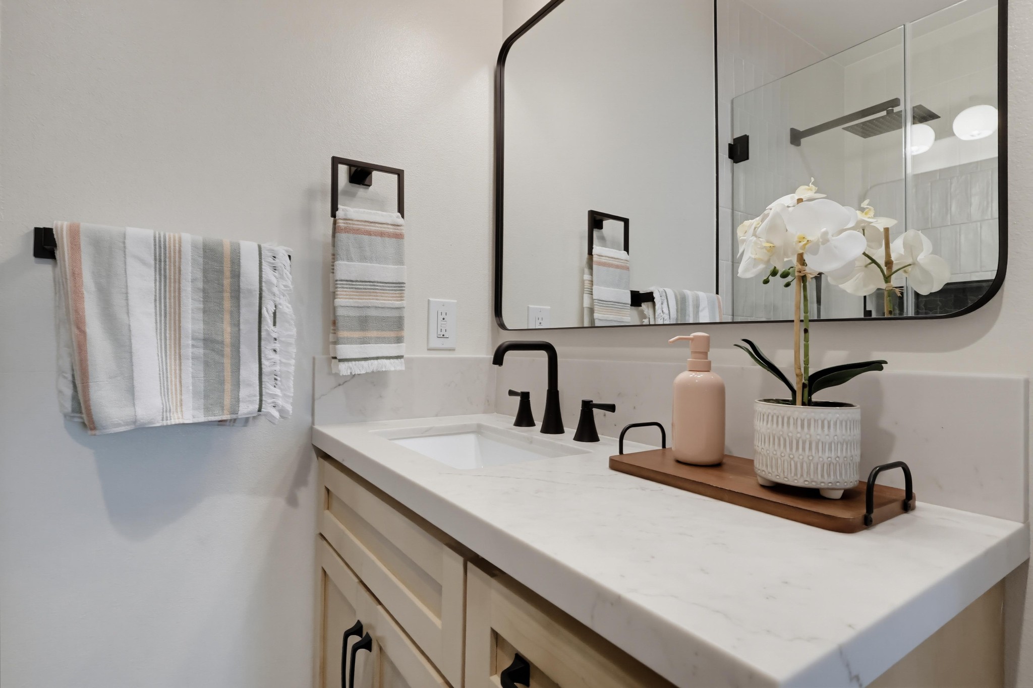 Virtual tour photo 34 of 62 for 5868 Myrtle Ave