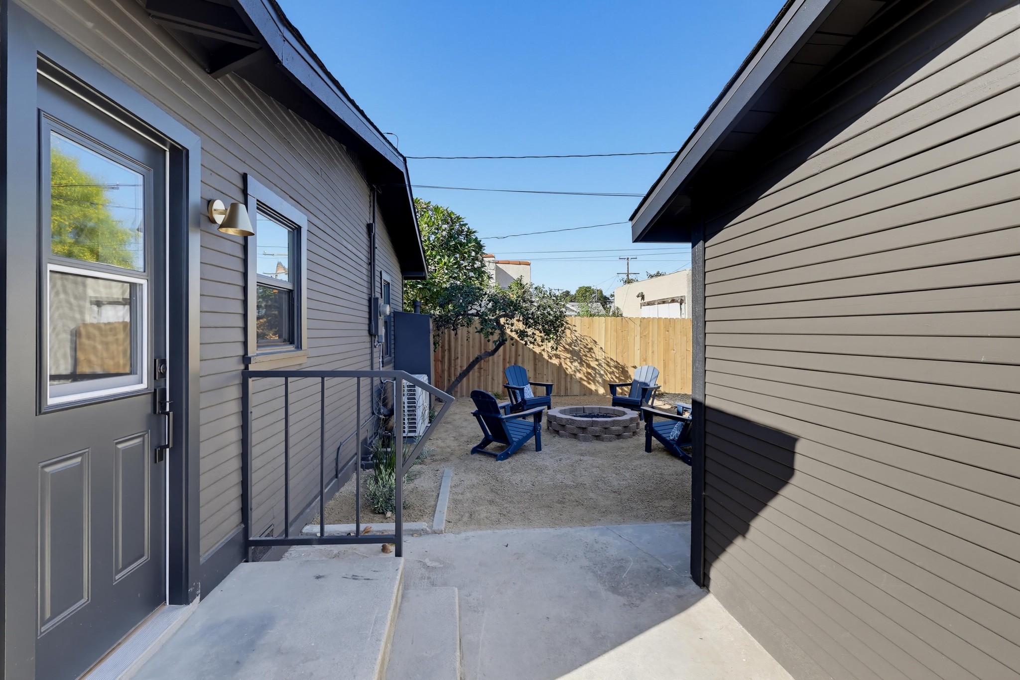 Virtual tour photo 43 of 62 for 5868 Myrtle Ave