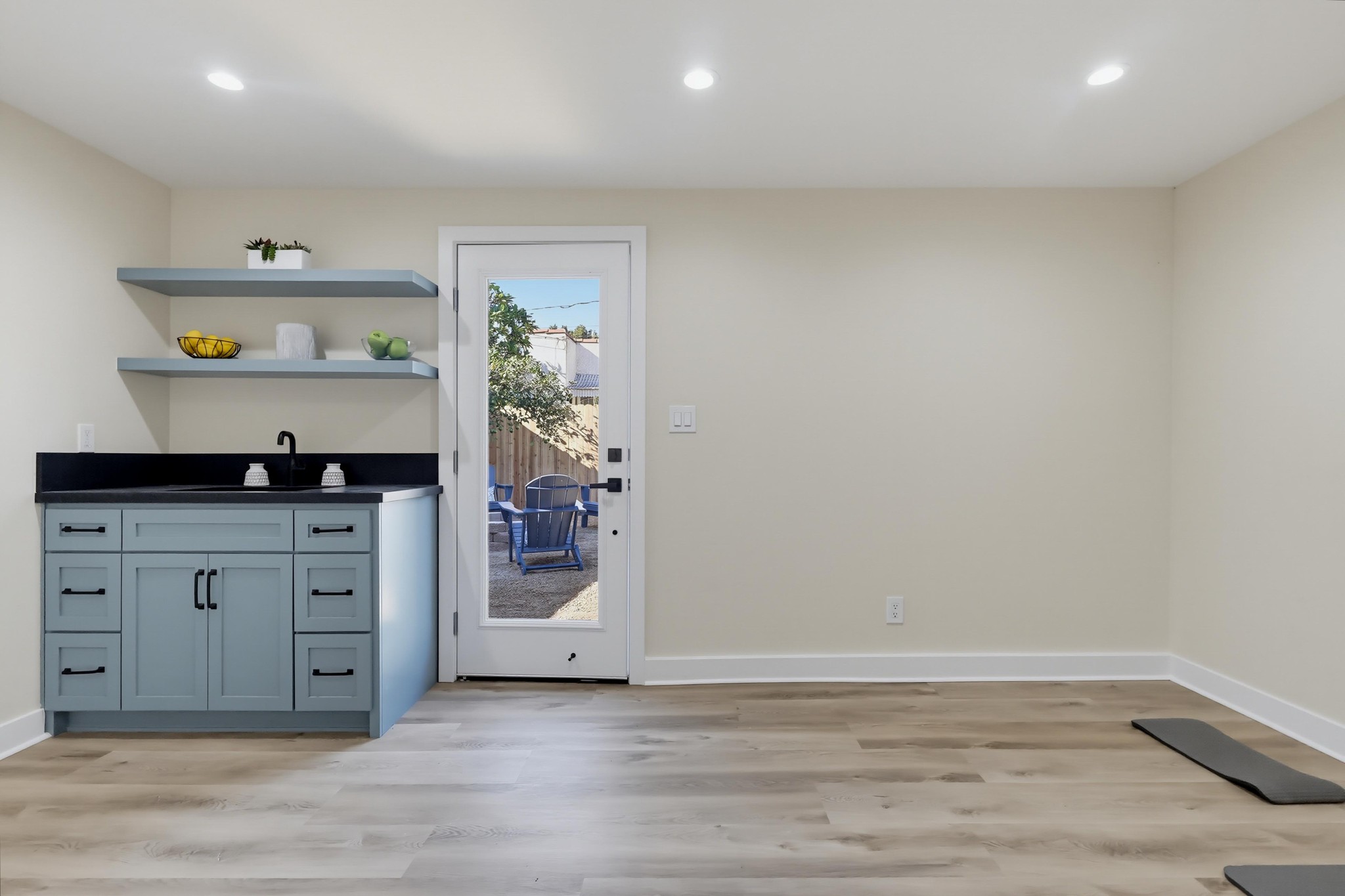 Virtual tour photo 46 of 62 for 5868 Myrtle Ave
