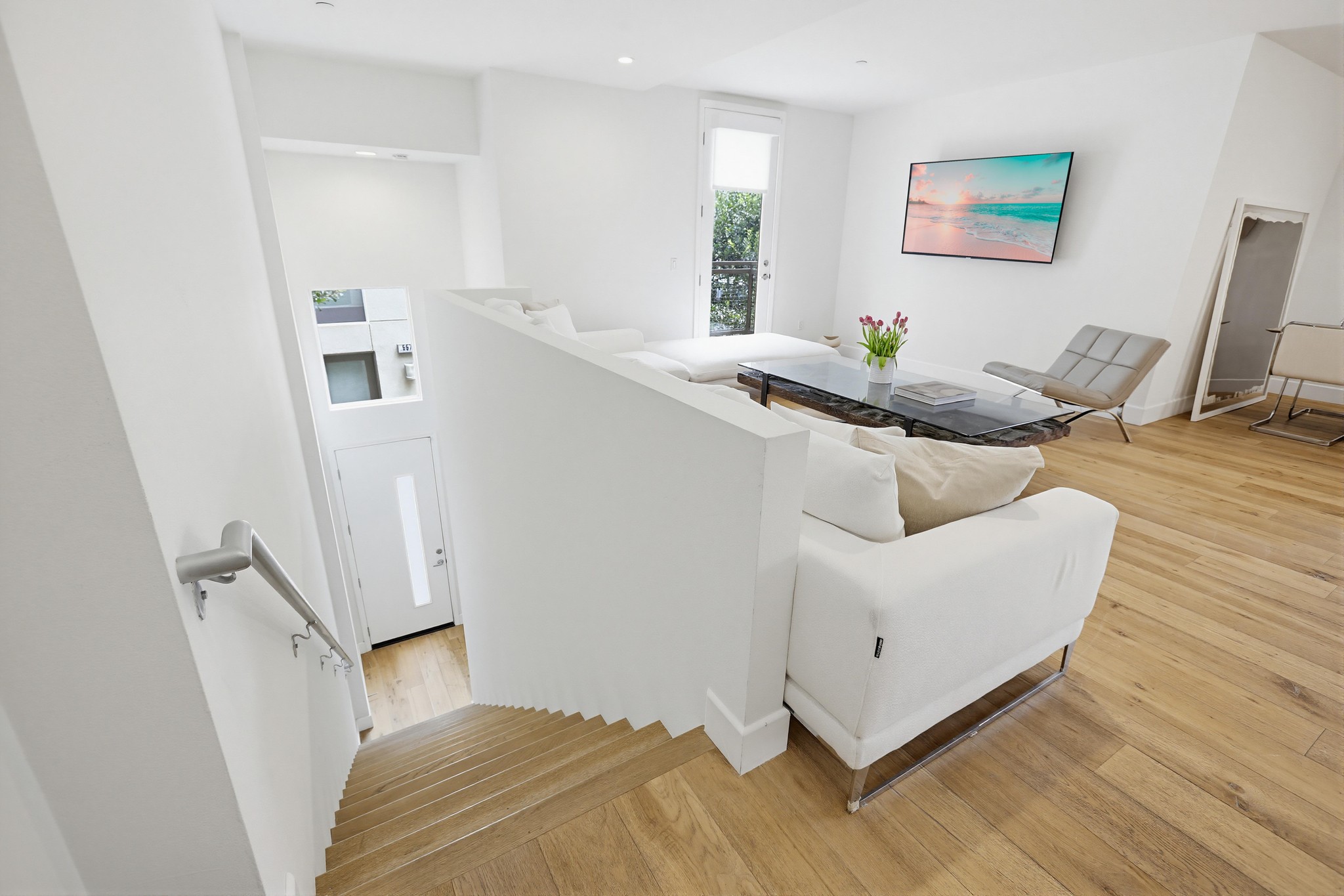 Virtual tour photo 9 of 60 for 587 Rockefeller
