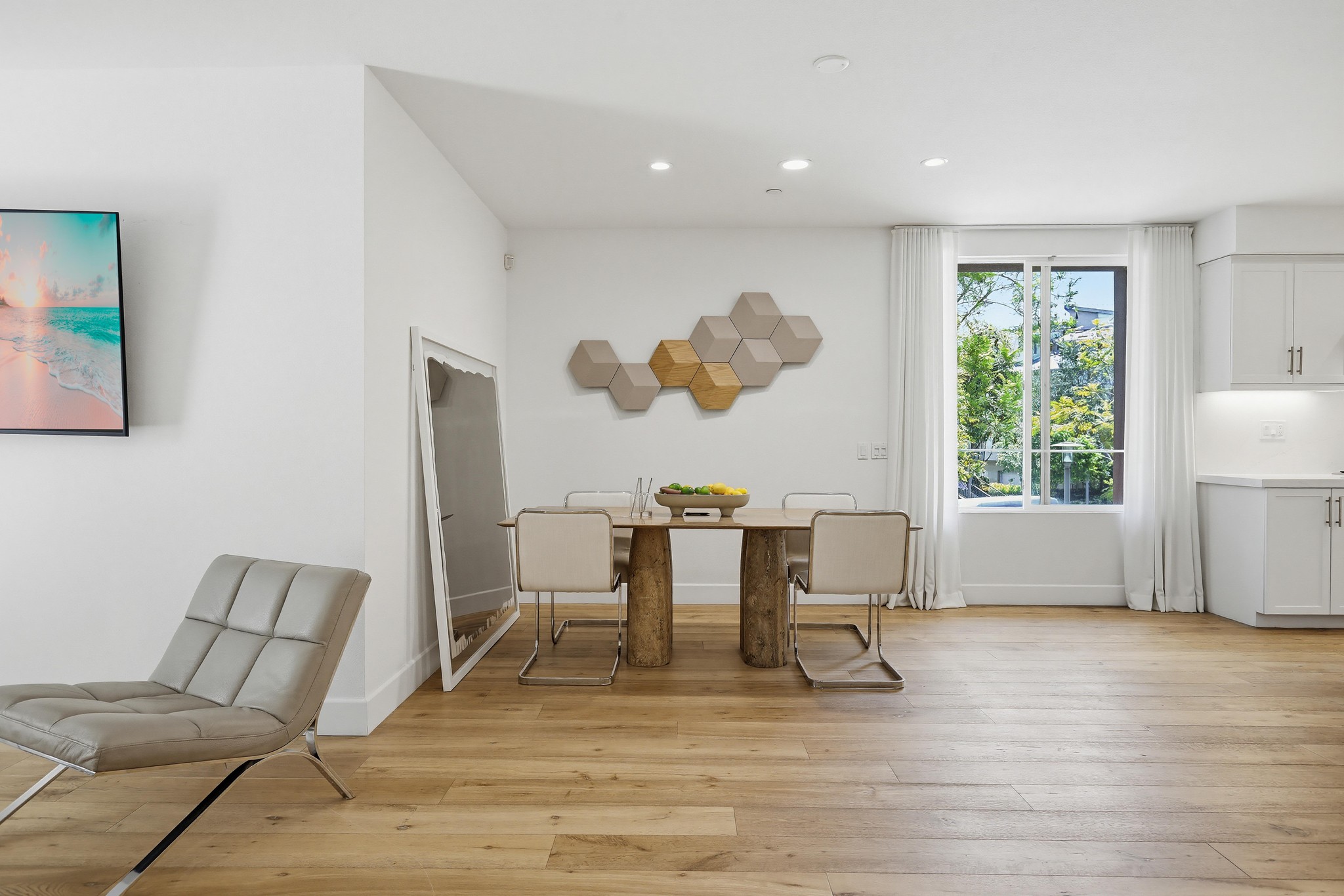 Virtual tour photo 18 of 60 for 587 Rockefeller