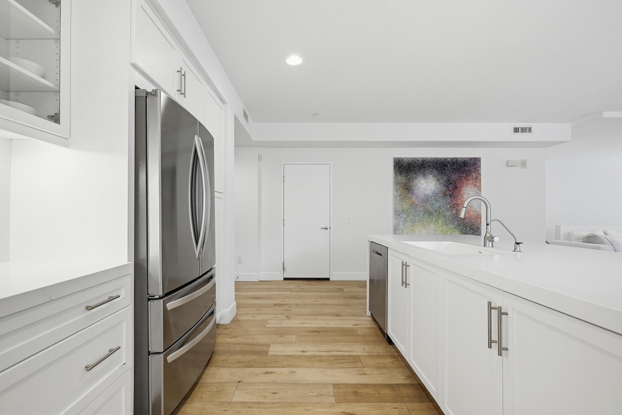 Virtual tour photo 23 of 60 for 587 Rockefeller