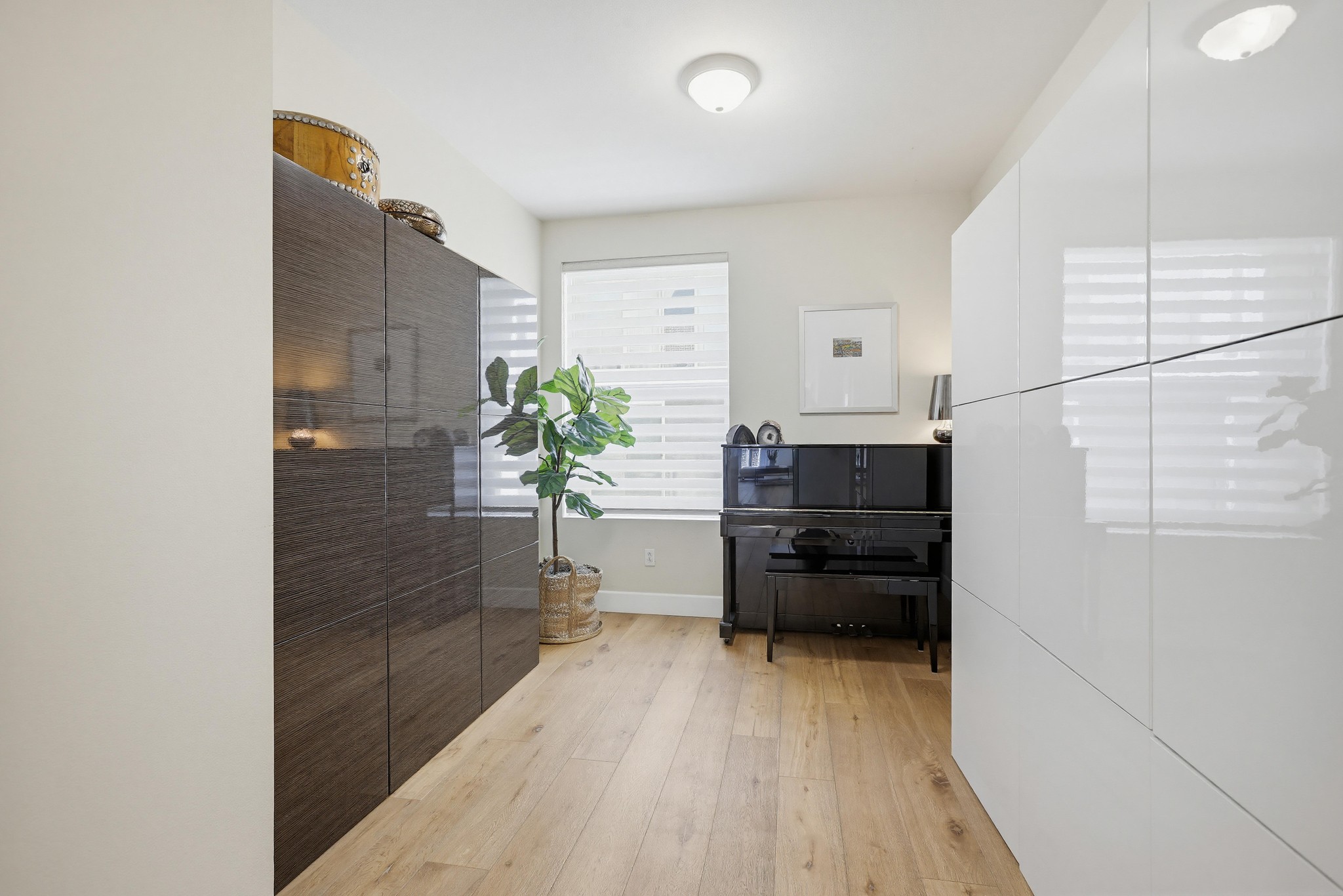 Virtual tour photo 27 of 60 for 587 Rockefeller