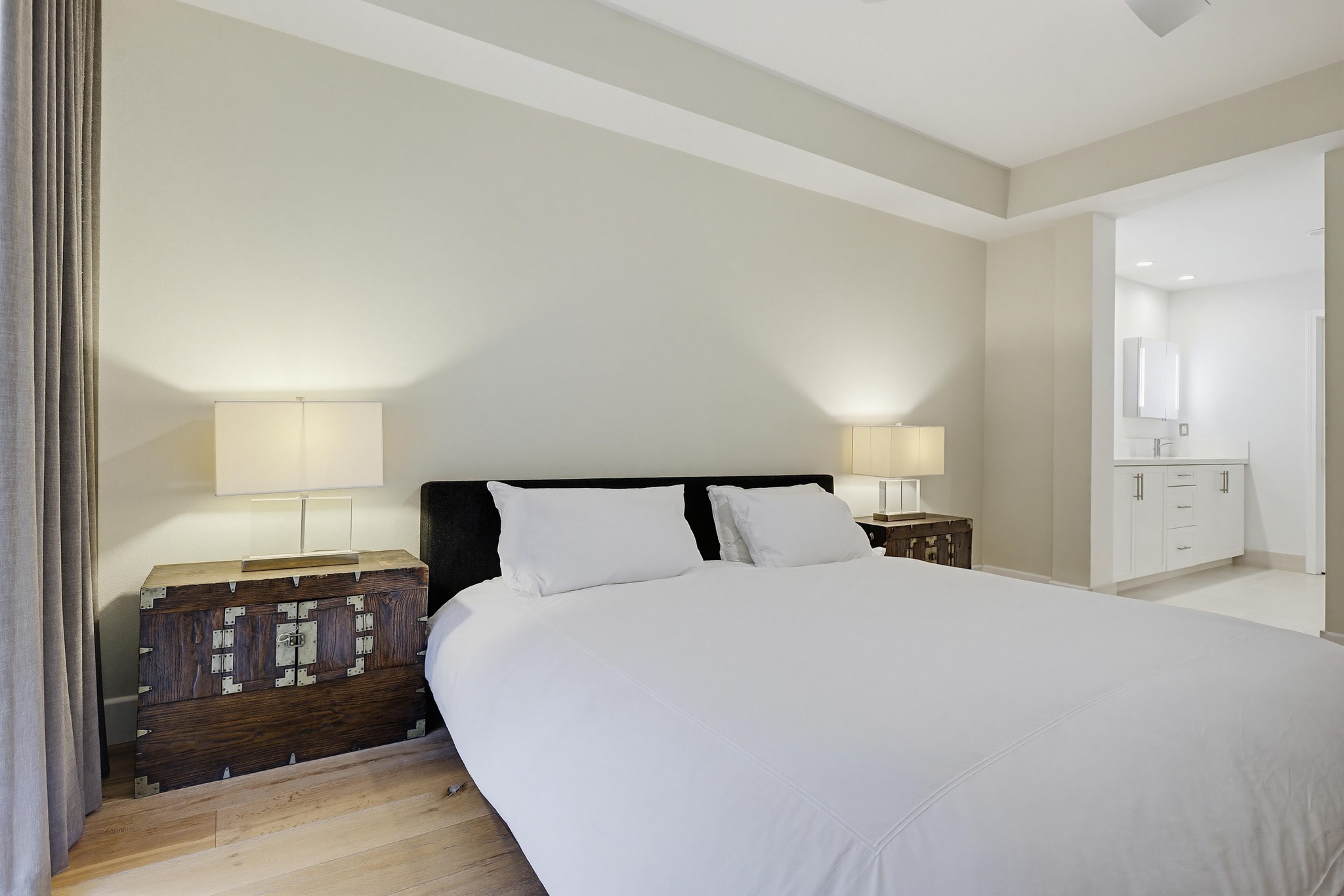 Virtual tour photo 34 of 60 for 587 Rockefeller