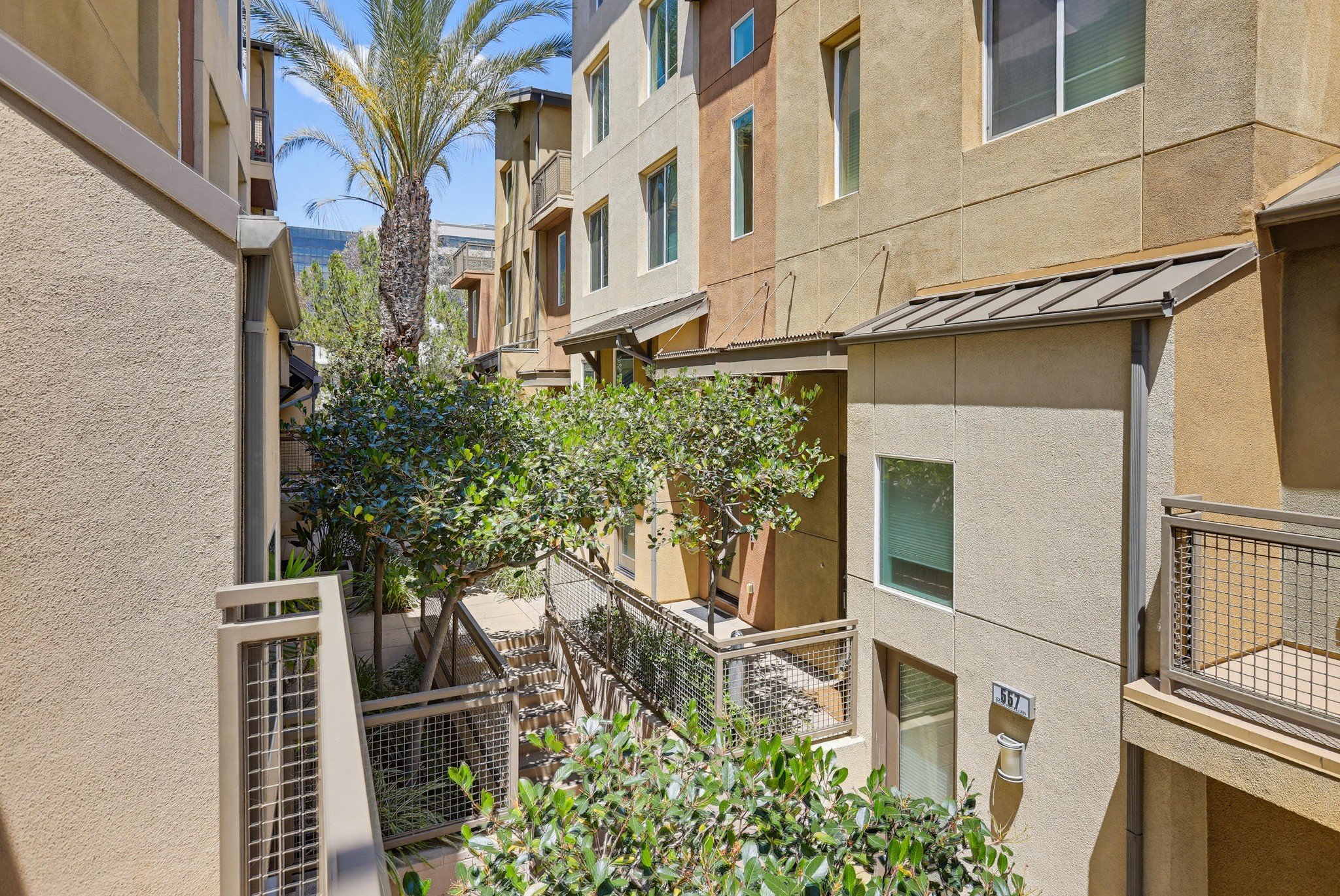 Virtual tour photo 53 of 60 for 587 Rockefeller