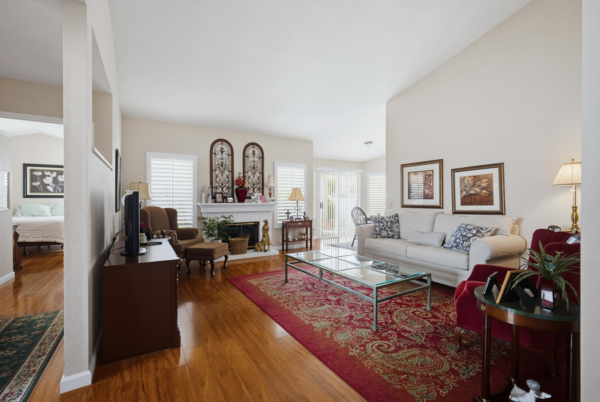 Virtual tour photo 7 of 56 for 5870 Oakmont Dr