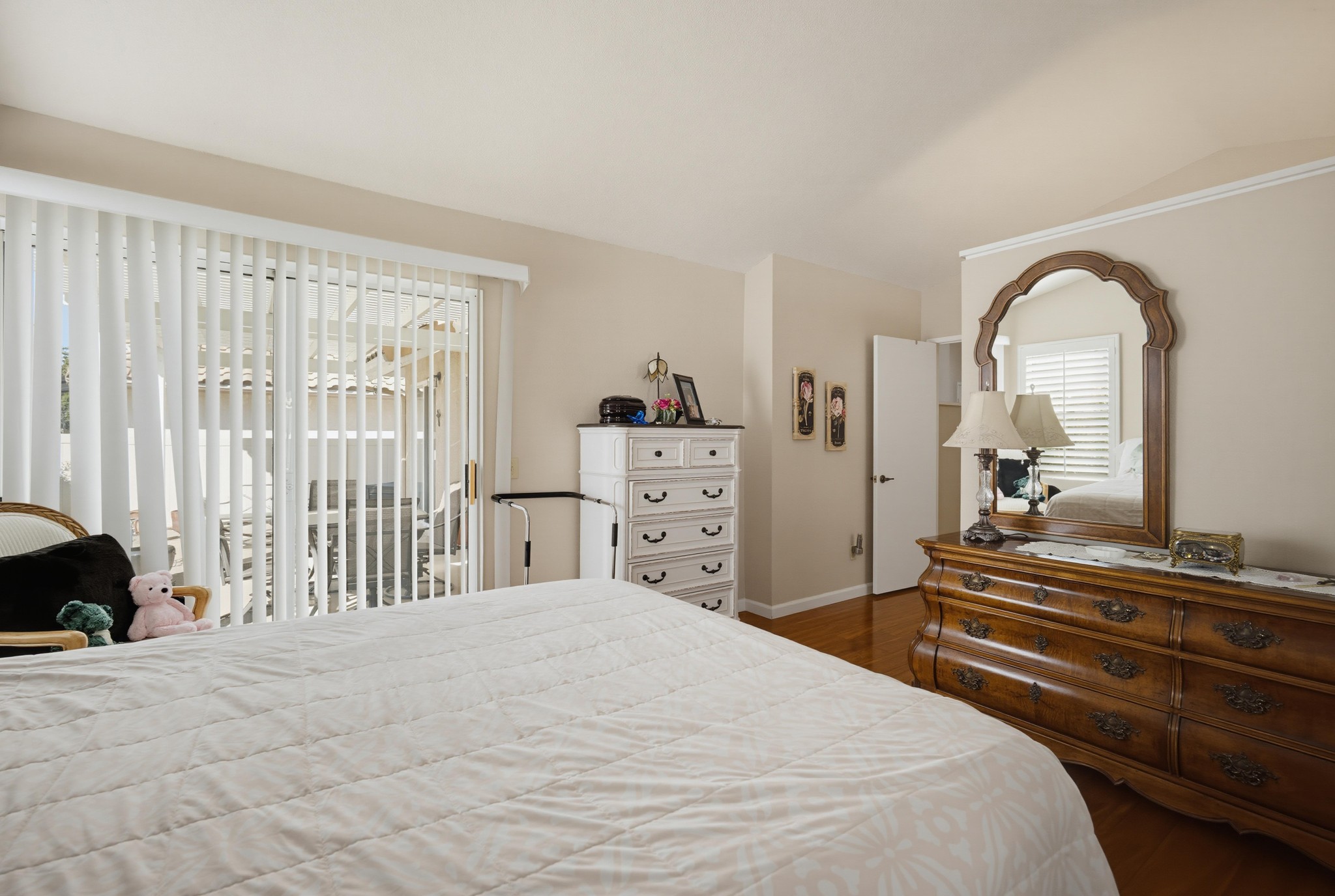 Virtual tour photo 24 of 56 for 5870 Oakmont Dr