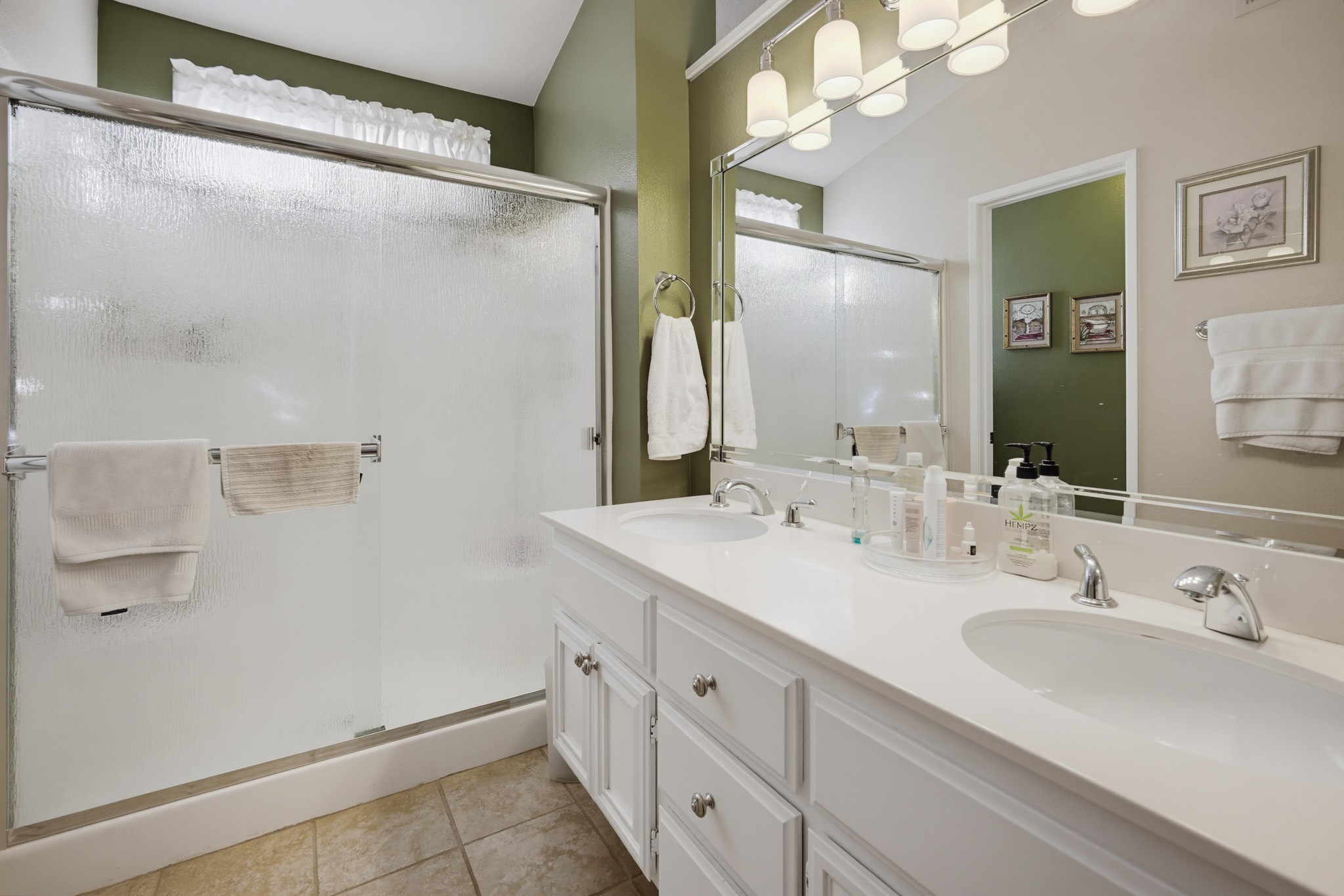Virtual tour photo 25 of 56 for 5870 Oakmont Dr
