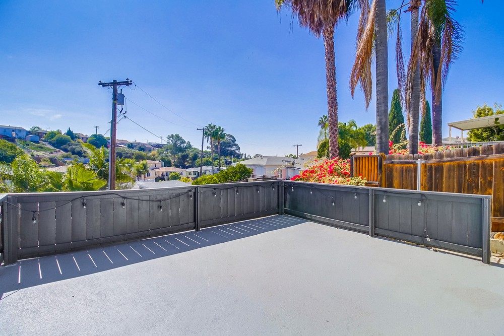 Virtual tour photo 22 of 51 for 5880 Adelaide Ave