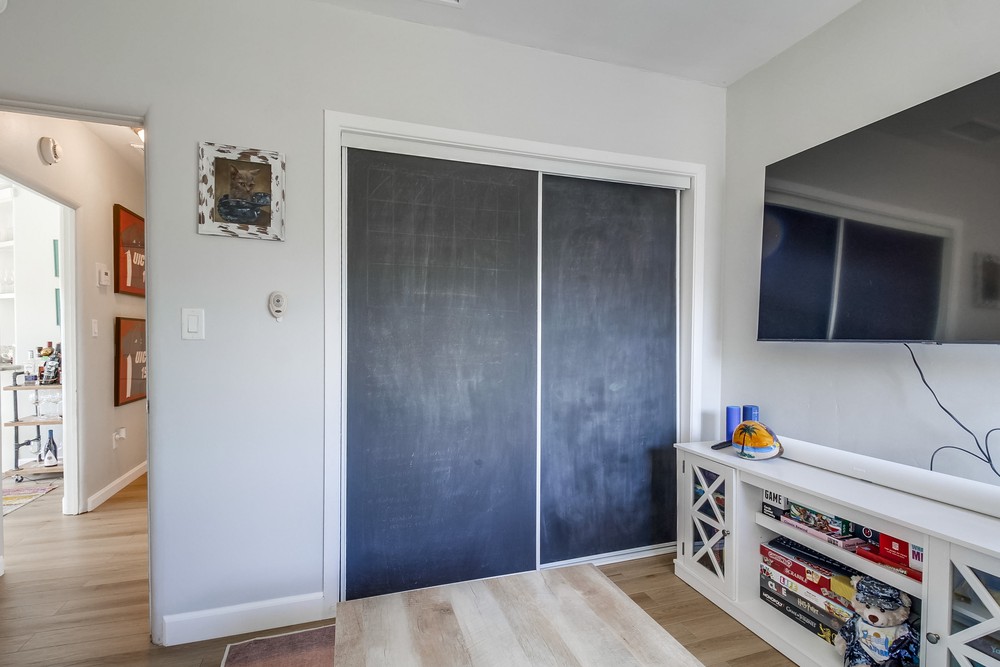 Virtual tour photo 33 of 51 for 5880 Adelaide Ave