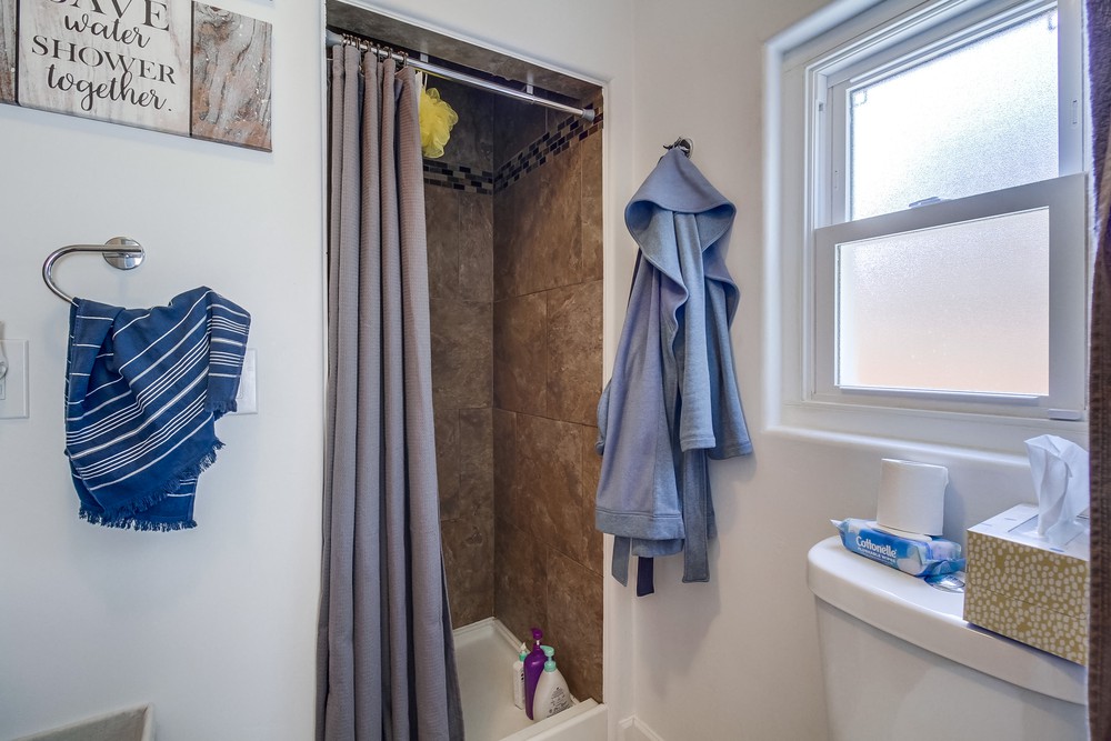 Virtual tour photo 38 of 51 for 5880 Adelaide Ave