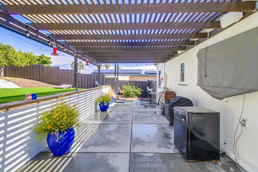 Virtual tour photo 40 of 51 for 5880 Adelaide Ave
