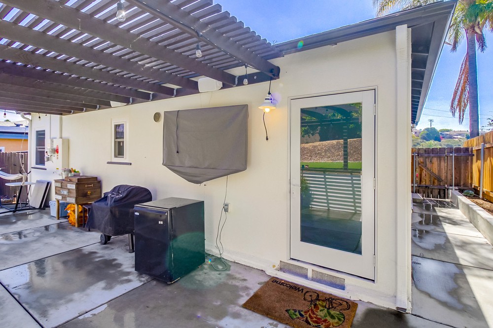 Virtual tour photo 41 of 51 for 5880 Adelaide Ave