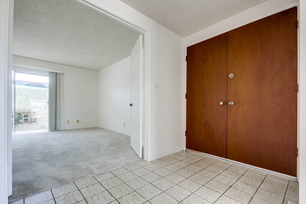 Virtual tour photo 10 of 51 for 5880 Chaumont Dr