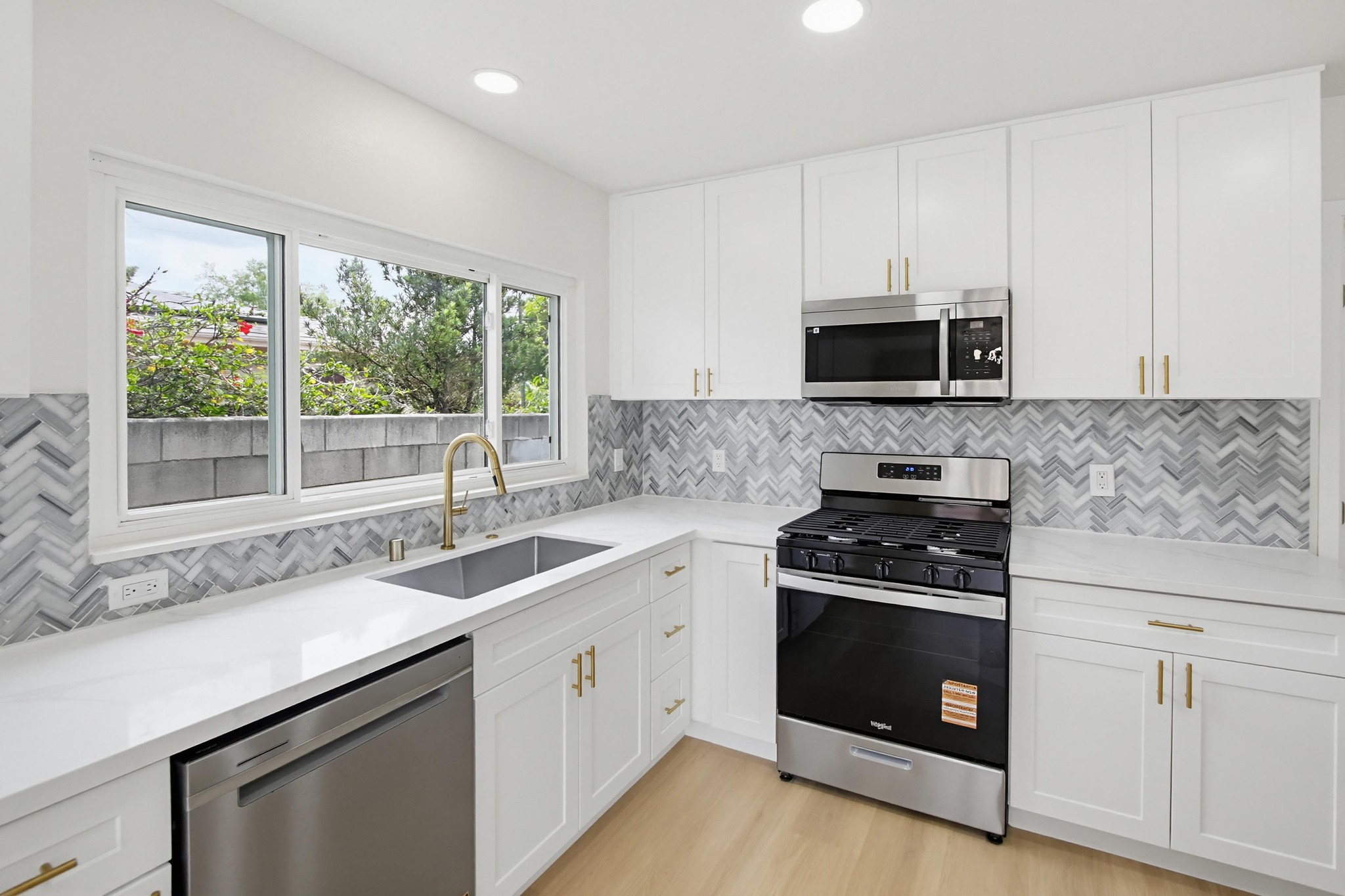 Virtual tour photo 15 of 50 for 5882 Adams Ave