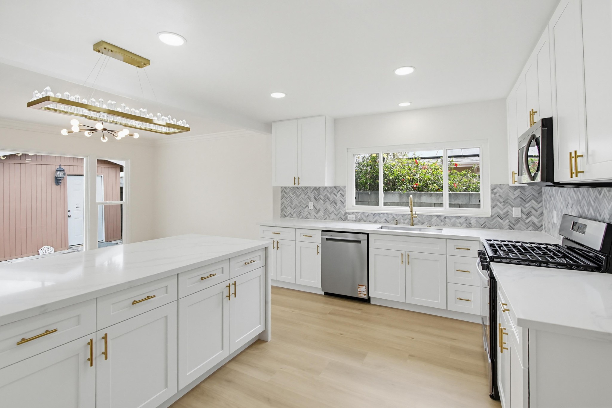 Virtual tour photo 16 of 50 for 5882 Adams Ave